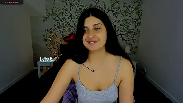 Linda EX online show from March 14, 11:45 am