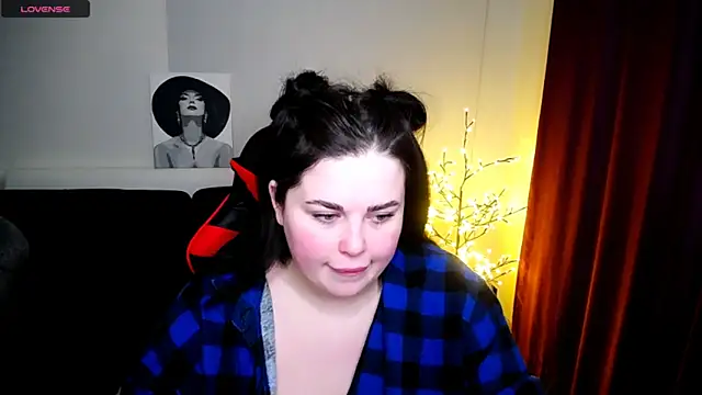 Emily Mo online show from February 1, 9:43 am