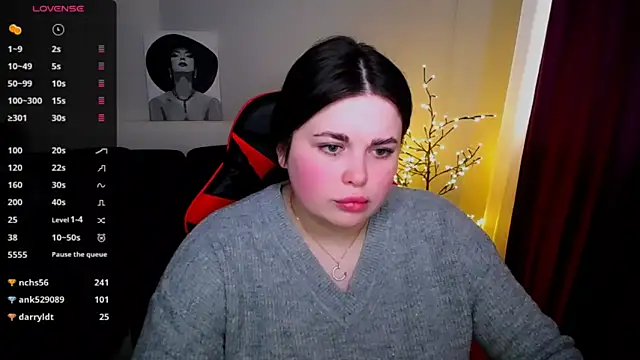 Emily Mo online show from February 7, 9:37 am