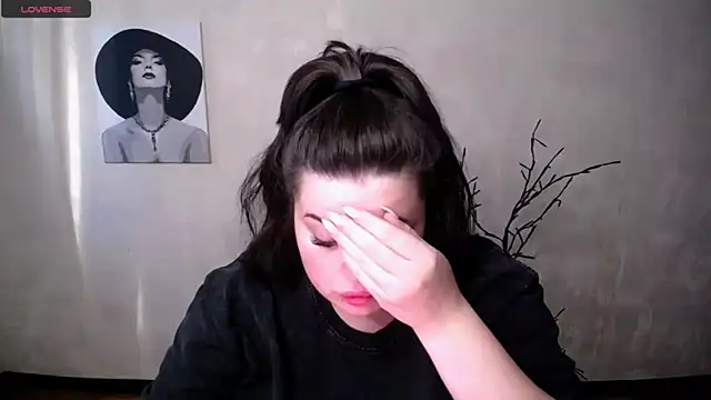 Emily Mo online show from September 25, 5:33 am