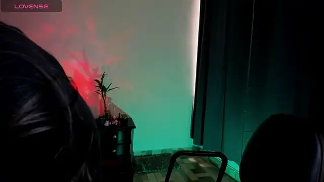 shantalc3rezo online show from February 2, 7:45 pm