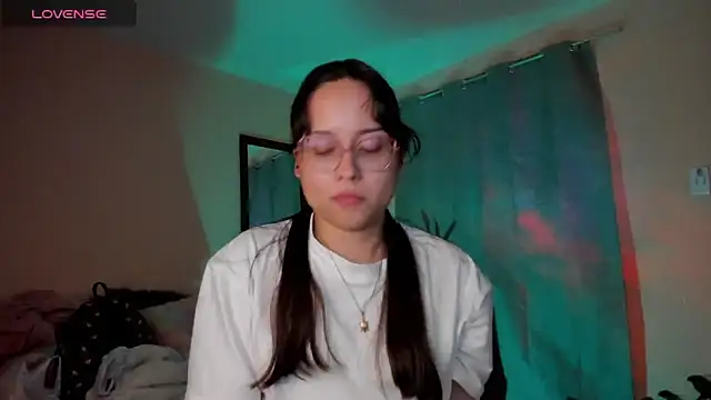 shantalc3rezo online show from February 28, 9:27 pm