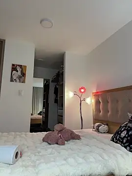 Your Honeey online show from March 27, 11:48 pm