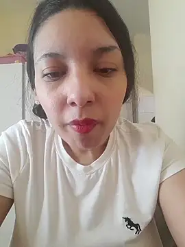 DianiQueenn online show from April 22, 2:51 pm