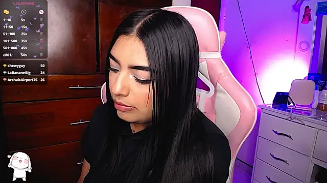 Snapshot of eva_six chatting on January 7, 1:59 am eva six online show from January 7, 1:59 am