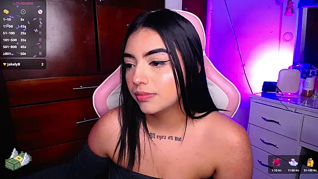 Snapshot of eva_six chatting on January 27, 9:33 pm eva six online show from January 27, 9:33 pm