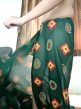 Snapshot of _surbhi_ chatting on October 9, 4:43 am surbhi online show from October 9, 4:43 am