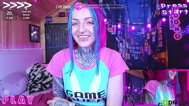 Snapshot of NekoCyber chatting on December 4, 4:16 pm NekoCyber online show from December 4, 4:16 pm