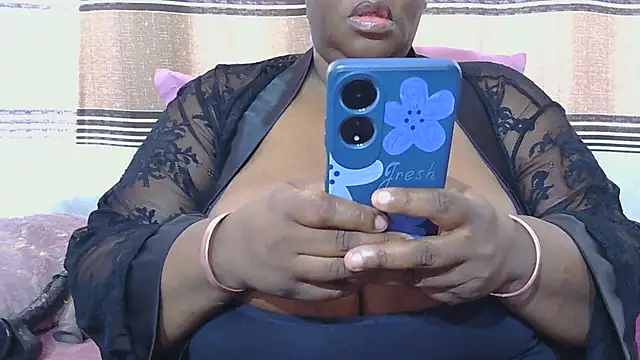 BustyyGoddess online show from November 25, 9:31 am