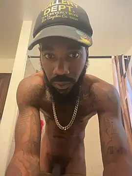 Snapshot of fulsome_change223 chatting on October 2, 10:06 pm fulsome change223 online show from October 2, 10:06 pm