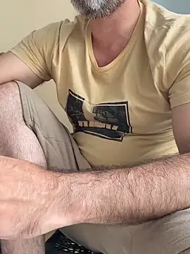 Snapshot of Maxi_TheBigDaddy chatting on June 18, 3:16 pm Maxi TheBigDaddy online show from June 18, 3:16 pm