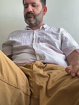 Snapshot of Maxi_TheBigDaddy chatting on July 5, 4:03 pm Maxi TheBigDaddy online show from July 5, 4:03 pm