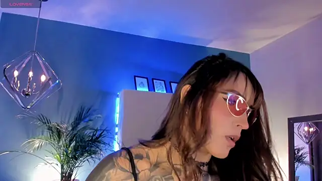 Megan inked online show from July 27, 3:35 am