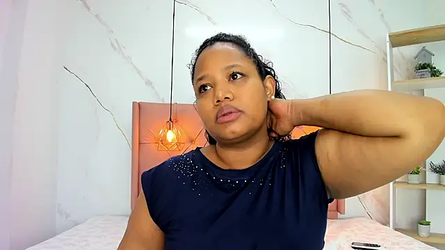 Belle Brunette online show from April 7, 11:54 am