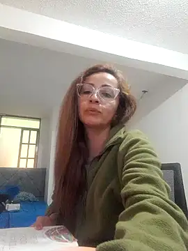 Snapshot of valeria_teiku chatting on September 18, 5:48 pm valeria teiku online show from September 18, 5:48 pm
