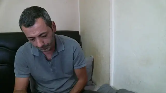 Snapshot of Rator_2 chatting on October 4, 1:53 pm Rator 2 online show from October 4, 1:53 pm