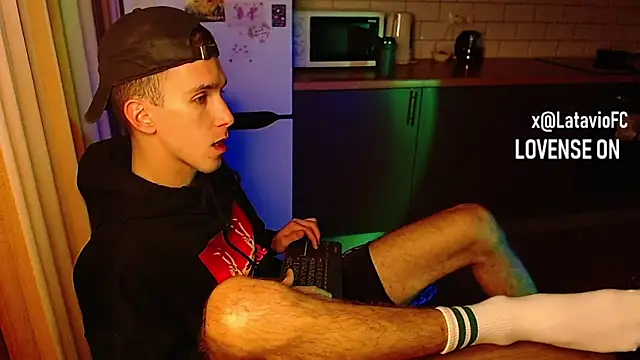 Midnighter  online show from September 28, 3:23 am