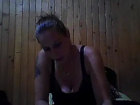 Snapshot of WildScorpio86 chatting on December 18, 9:47 am WildScorpio86 online show from December 18, 9:47 am