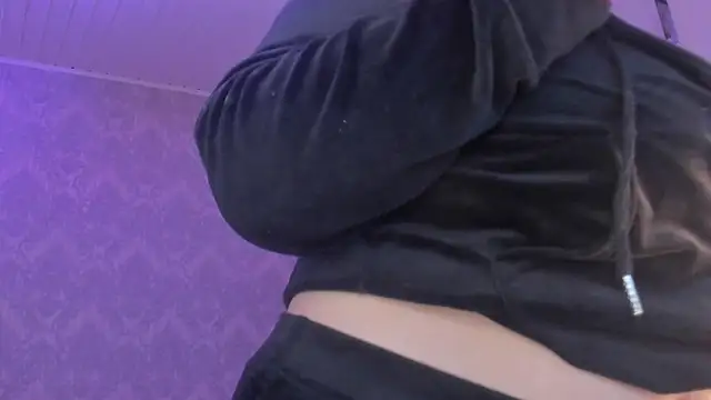 scarlet miller1 online show from October 7, 12:02 pm