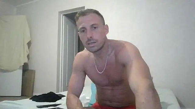 Snapshot of sebcucold chatting on May 3, 10:05 pm sebcucold online show from May 3, 10:05 pm
