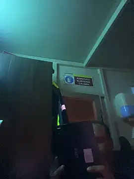 mustican422 online show from December 6, 10:41 pm