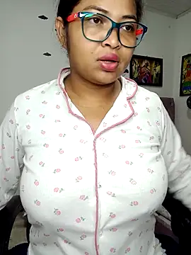 chalohott online show from February 10, 10:30 am