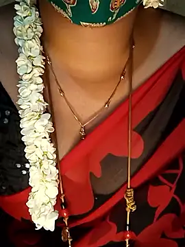 tuttifrutti17 online show from March 16, 5:39 pm