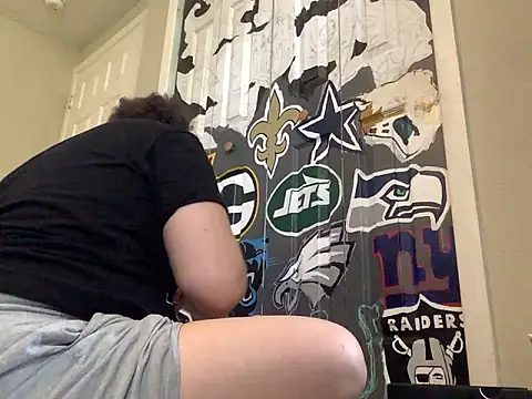 Snapshot of QueenNuttCollector chatting on May 13, 8:49 pm QueenNuttCollector online show from May 13, 8:49 pm
