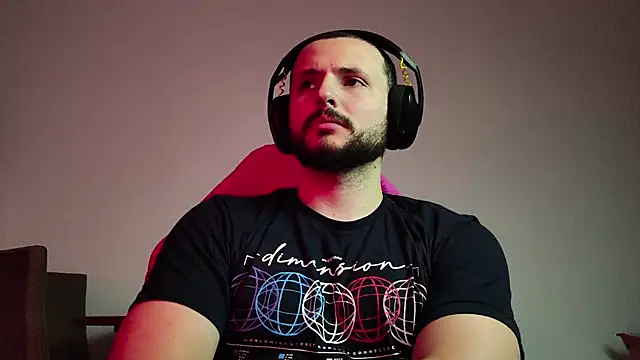 Snapshot of iurytx chatting on September 25, 1:31 am iurytx online show from September 25, 1:31 am