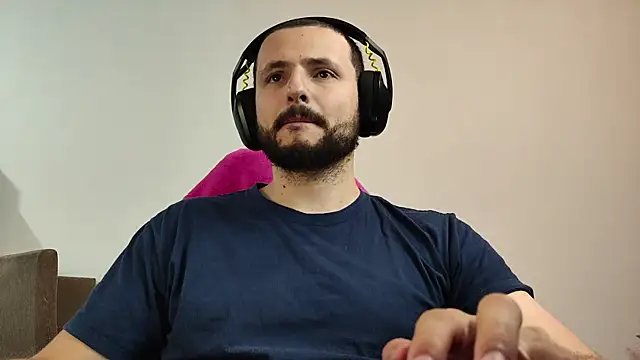 Snapshot of iurytx chatting on September 28, 10:37 pm iurytx online show from September 28, 10:37 pm