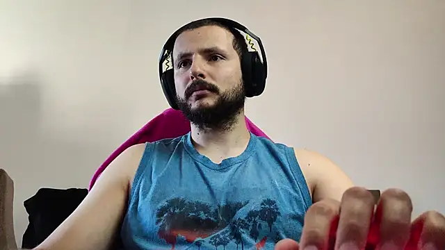 Snapshot of iurytx chatting on October 22, 10:37 am iurytx online show from October 22, 10:37 am