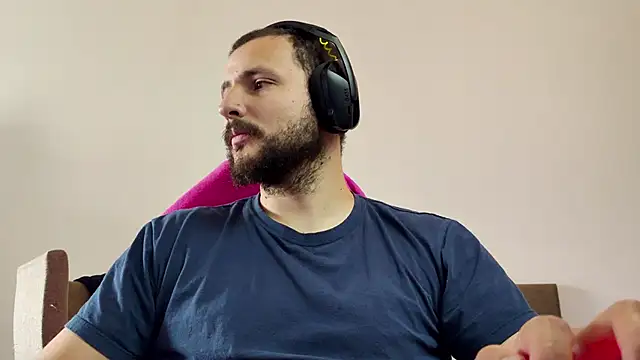 Snapshot of iurytx chatting on October 27, 12:09 pm iurytx online show from October 27, 12:09 pm