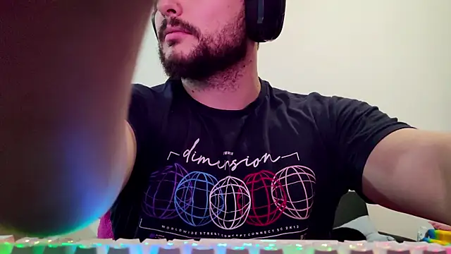 iurytx online show from November 26, 11:17 pm