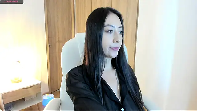 Snapshot of sophie_connors chatting on April 28, 1:16 pm sophie connors online show from April 28, 1:16 pm