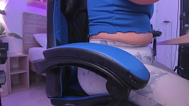 izaro22 online show from November 15, 12:34 pm