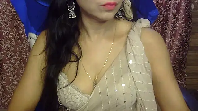 iam-moni2 online show from April 12, 2:00 pm