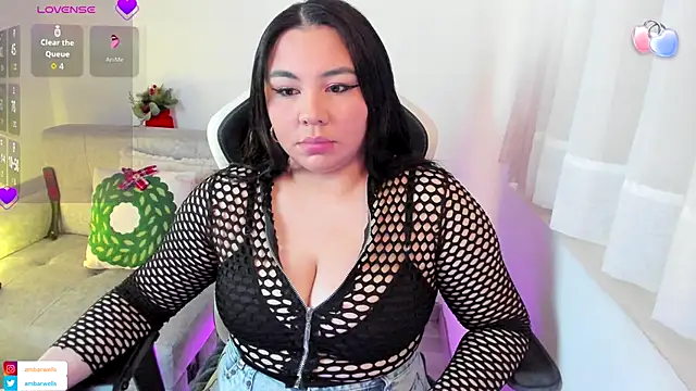 Snapshot of ambar-wells chatting on December 5, 3:30 pm ambar-wells online show from December 5, 3:30 pm