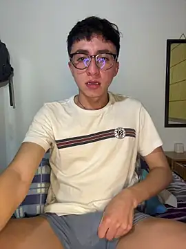 CamiRojas boy online show from June 22, 4:09 am
