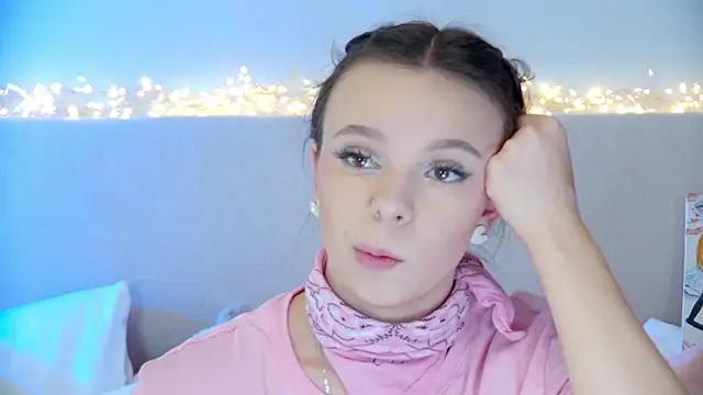 ElisabethDavis online show from January 18, 5:15 pm