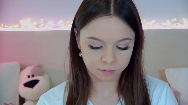 ElisabethDavis online show from March 7, 7:16 pm