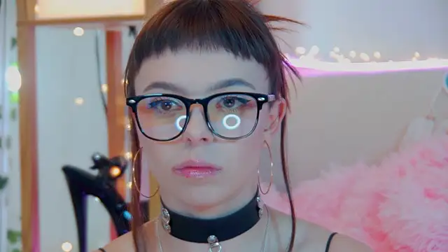 ElisabethDavis online show from September 22, 5:15 pm