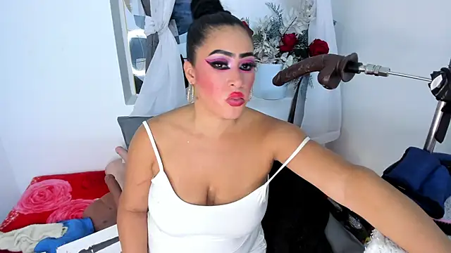 Snapshot of Angie_Will chatting on February 1, 4:46 am Angie Will online show from February 1, 4:46 am