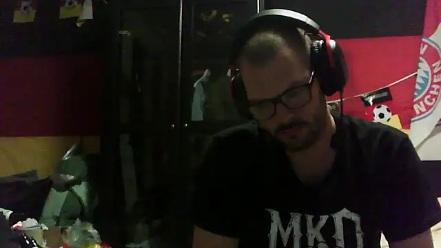 Die-geile-Sau online show from September 8, 7:13 pm