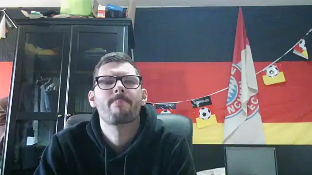 Die-geile-Sau online show from March 4, 11:38 am