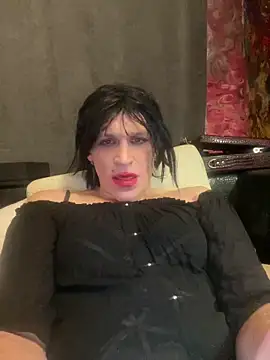 Snapshot of BarryKingsman chatting on December 16, 10:04 pm BarryKingsman online show from December 16, 10:04 pm