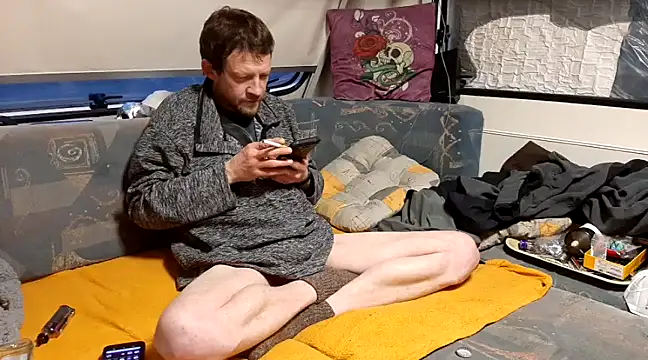 Ebinator666 online show from December 31, 7:10 am