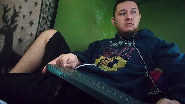 sweet cock28 online show from February 24, 3:31 pm