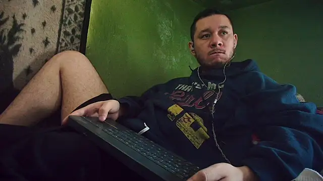 sweet cock28 online show from March 2, 2:43 pm