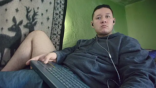 sweet cock28 online show from February 24, 3:21 pm