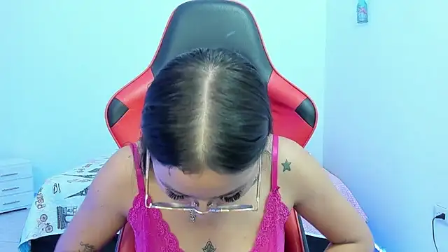 Sweet Coral  online show from March 8, 9:57 am